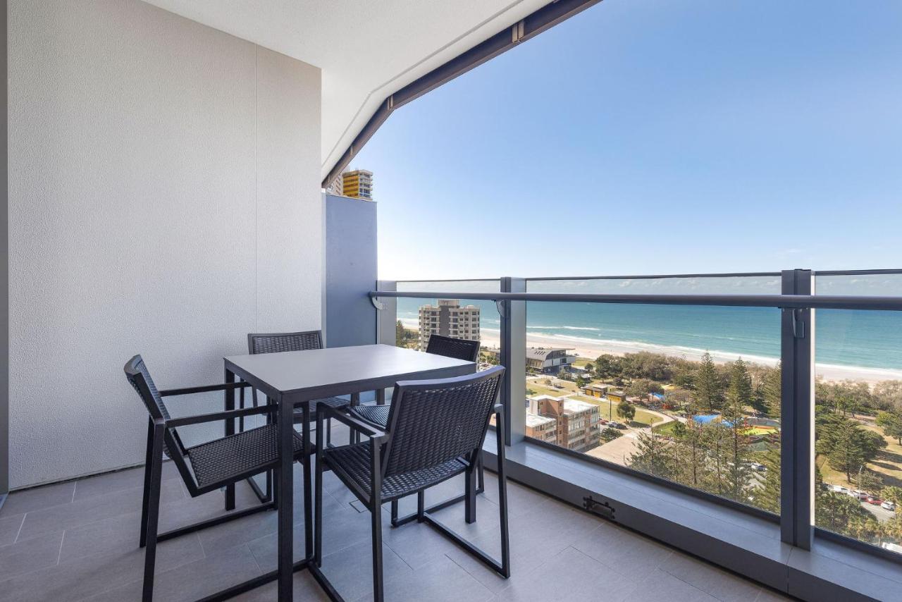Ultiqa Signature At Broadbeach Gold Coast Exterior photo