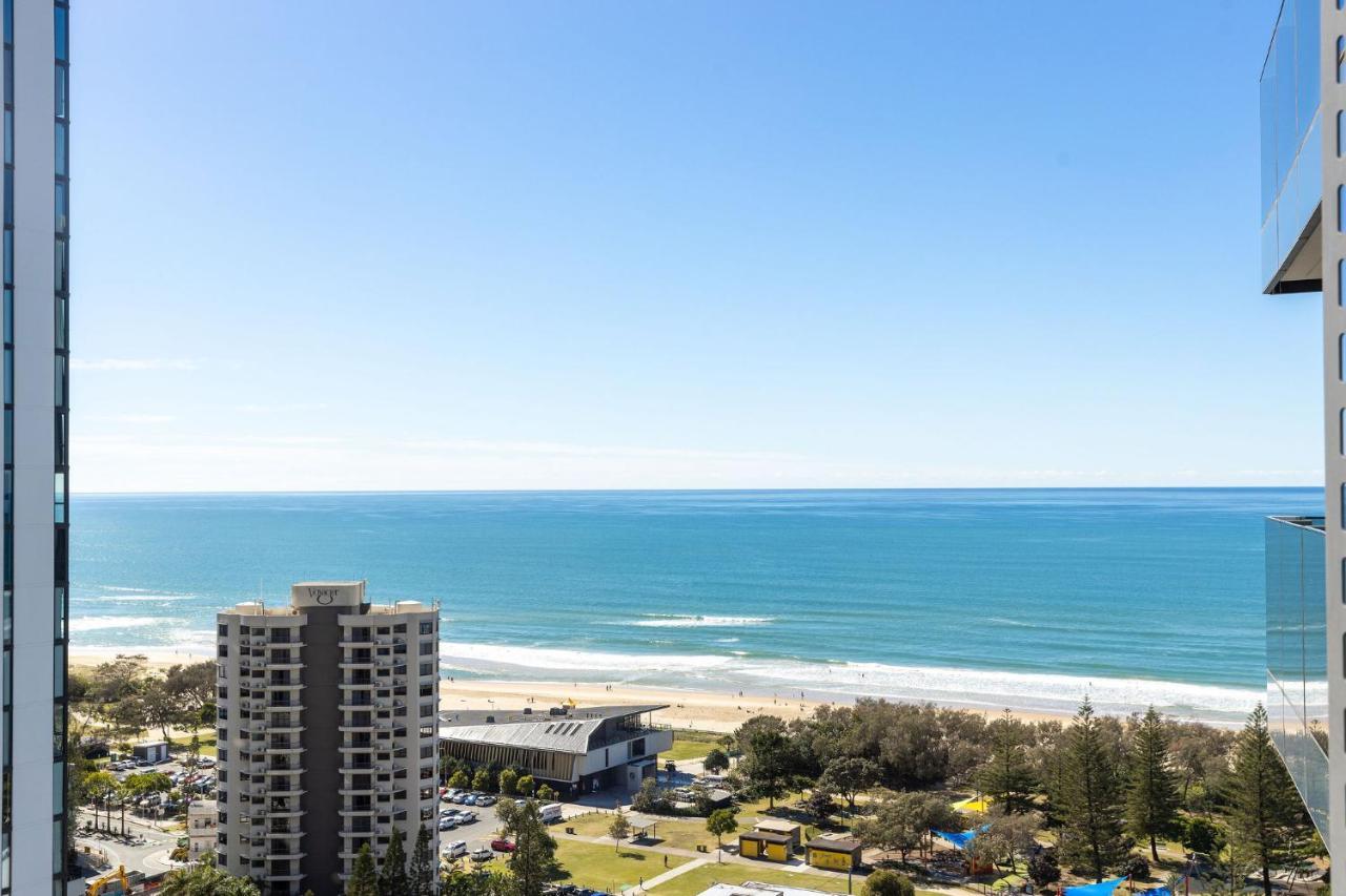 Ultiqa Signature At Broadbeach Gold Coast Exterior photo