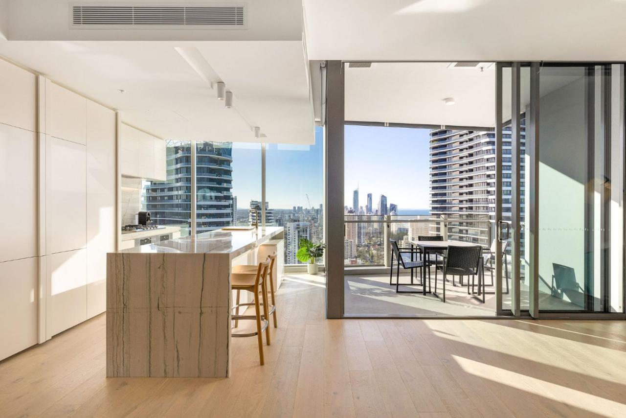 Ultiqa Signature At Broadbeach Gold Coast Exterior photo