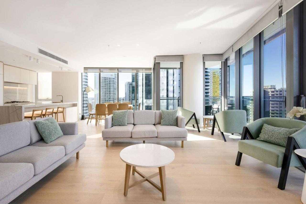 Ultiqa Signature At Broadbeach Gold Coast Exterior photo
