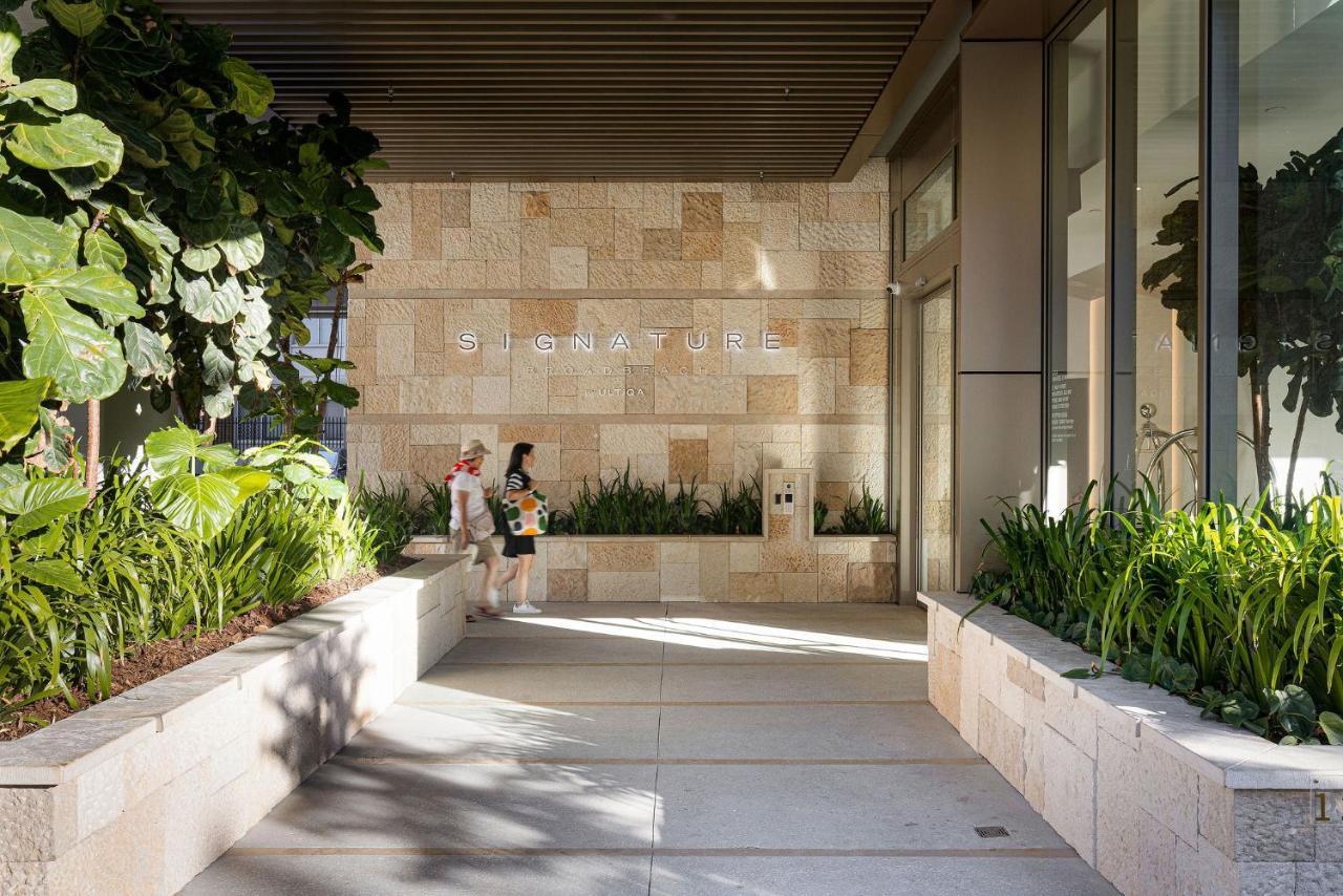 Ultiqa Signature At Broadbeach Gold Coast Exterior photo