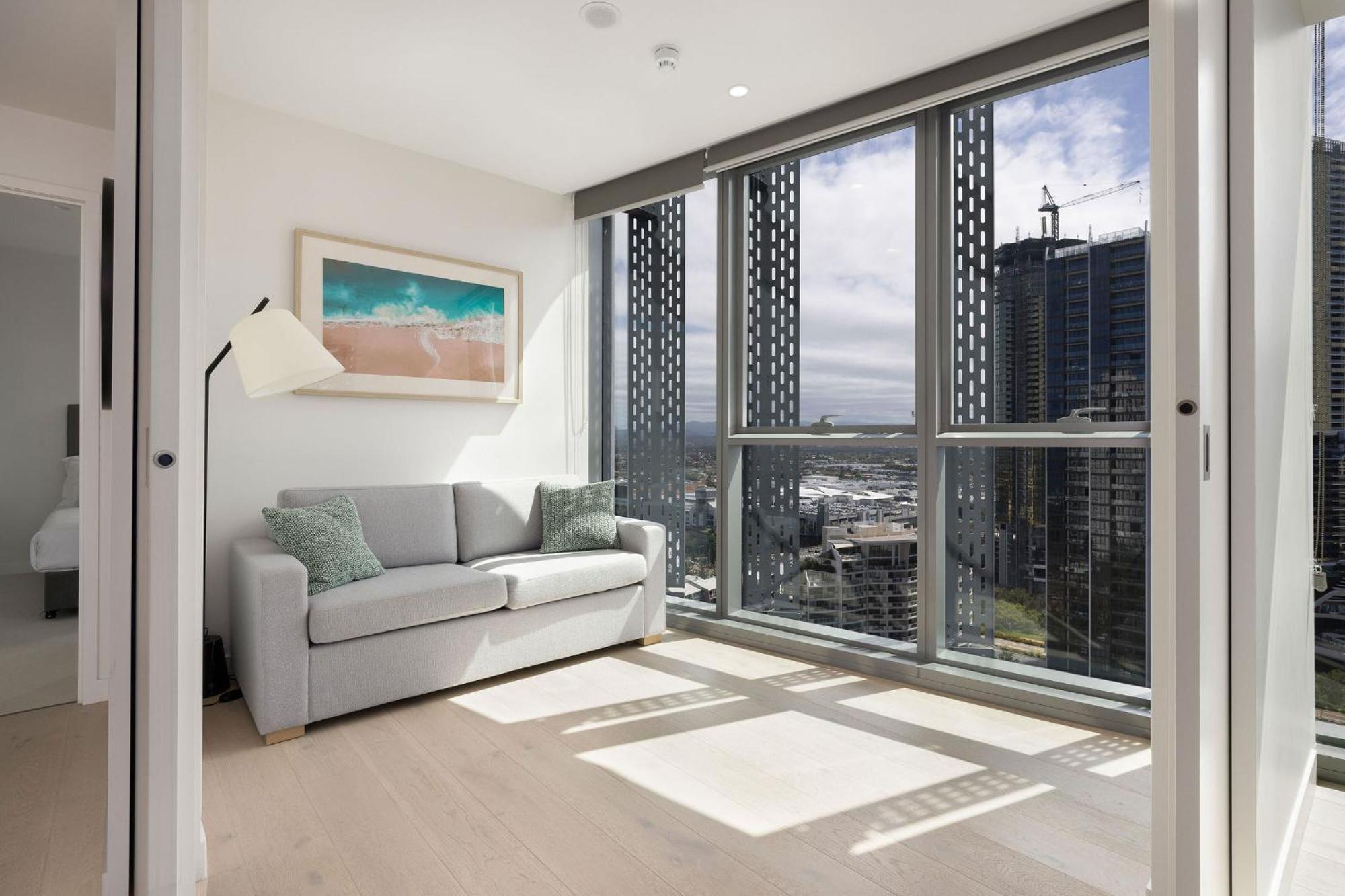 Ultiqa Signature At Broadbeach Gold Coast Exterior photo